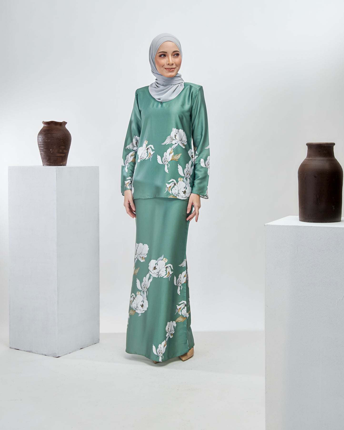 Kurung La'Zehra in Sage Green