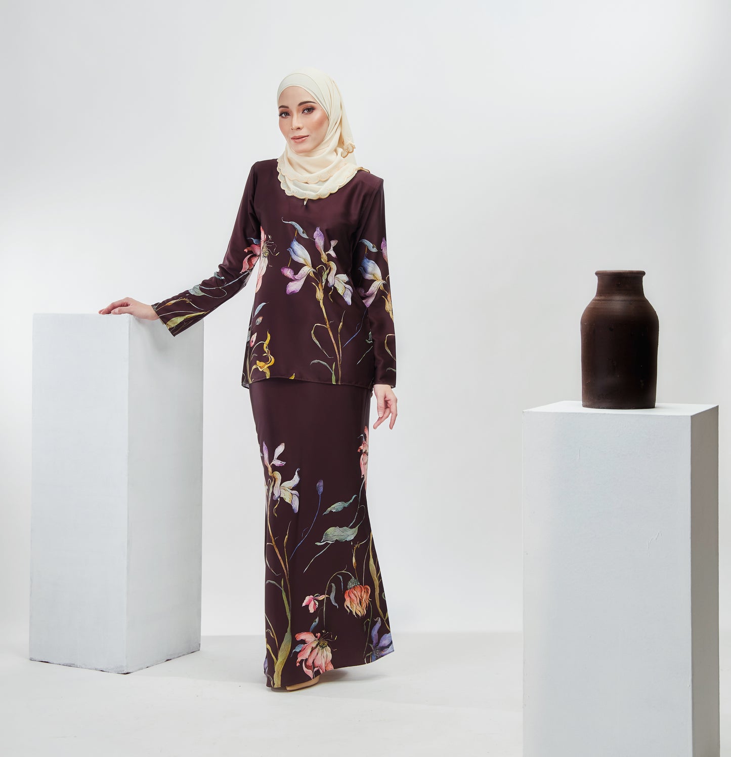 Kurung Haýya in Dark Brown