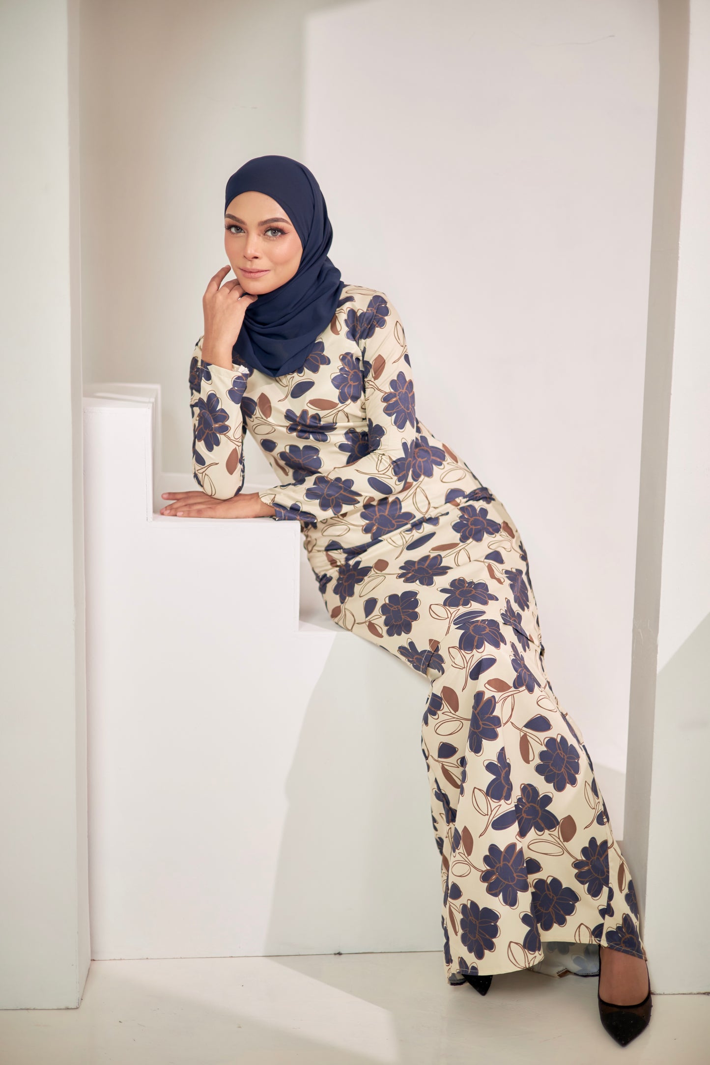 Maryam Kurung- Blue Floral